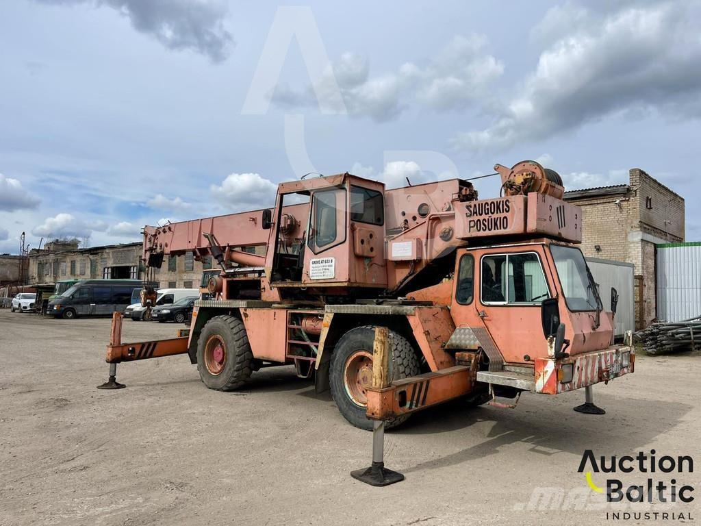 Grove AT 633 B Nosturiautot