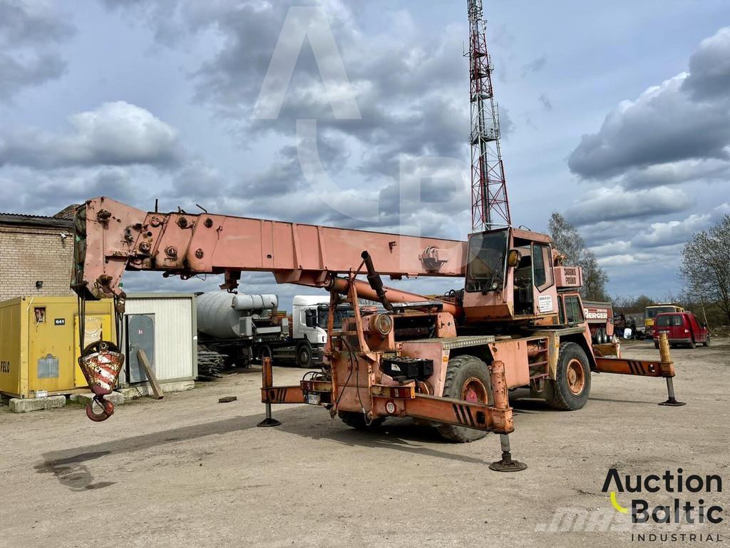 Grove AT 633 B Nosturiautot