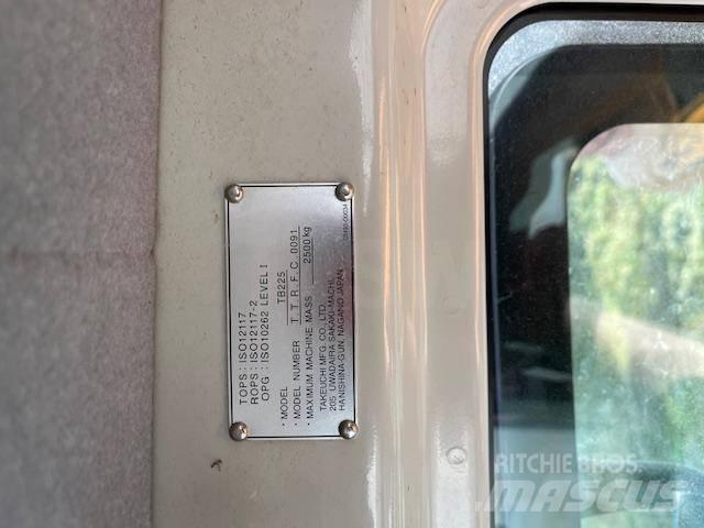 Takeuchi TB 225 Minikaivukoneet < 7t