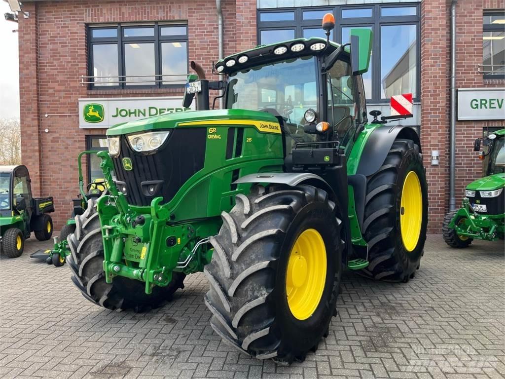 John Deere 6R215 Traktorit
