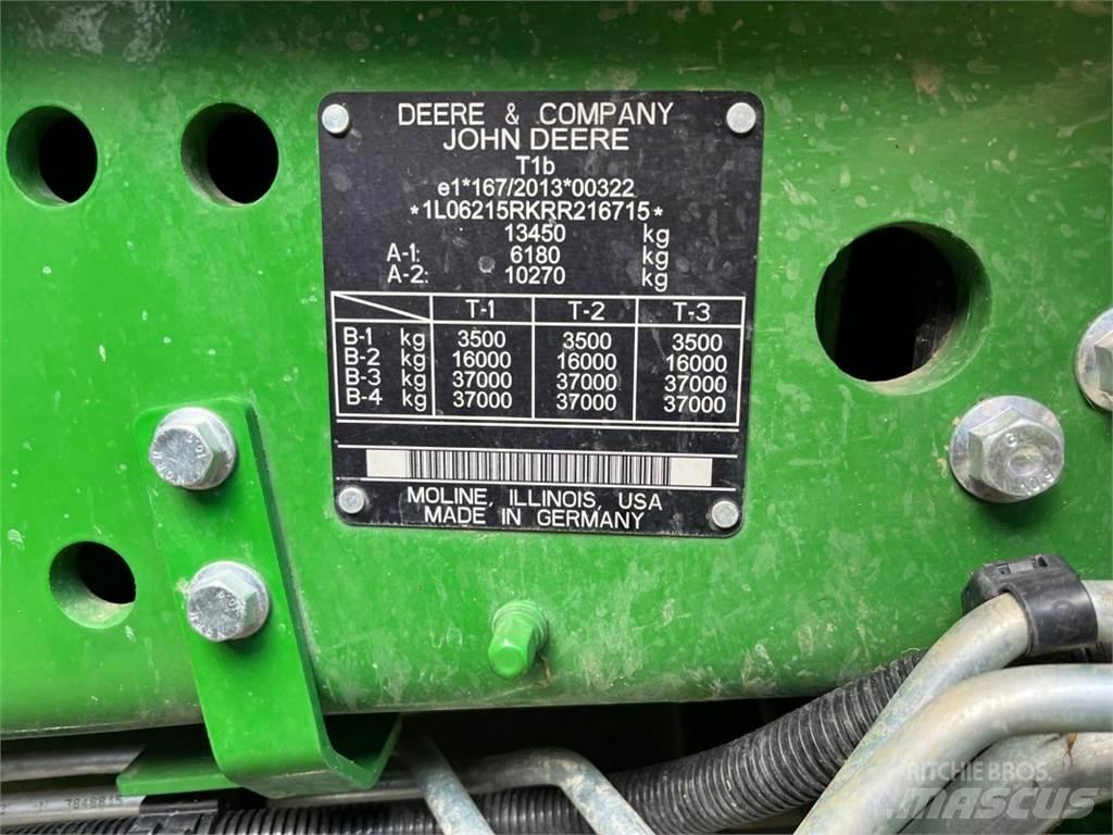 John Deere 6R215 Traktorit