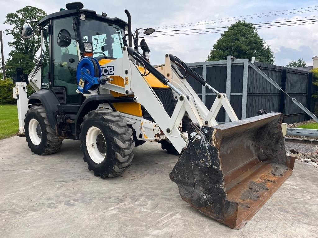 JCB 3CX Compact Kaivurikuormaajat