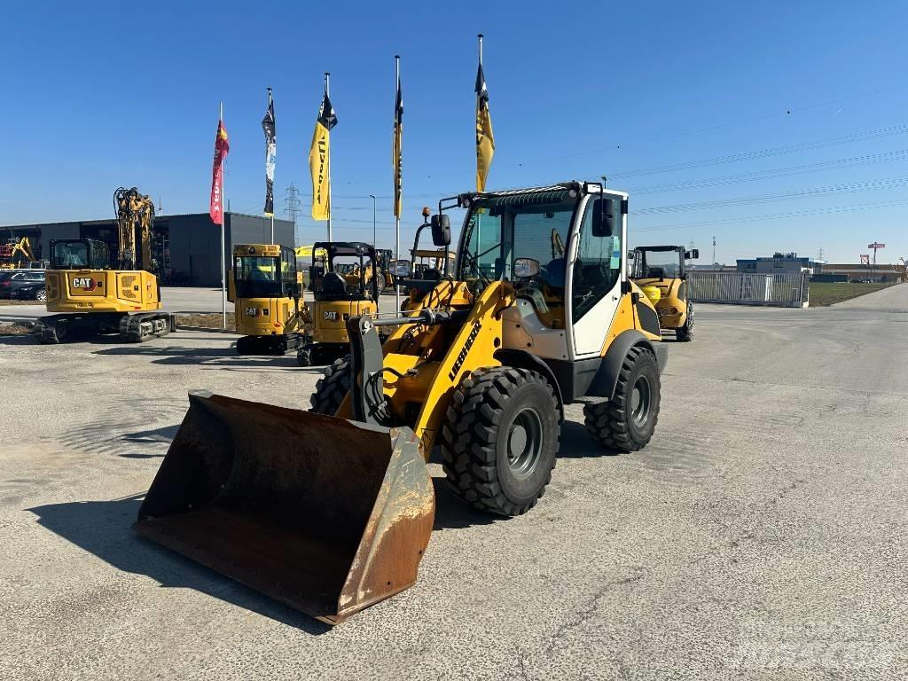 Liebherr L 506 Pyöräkuormaajat