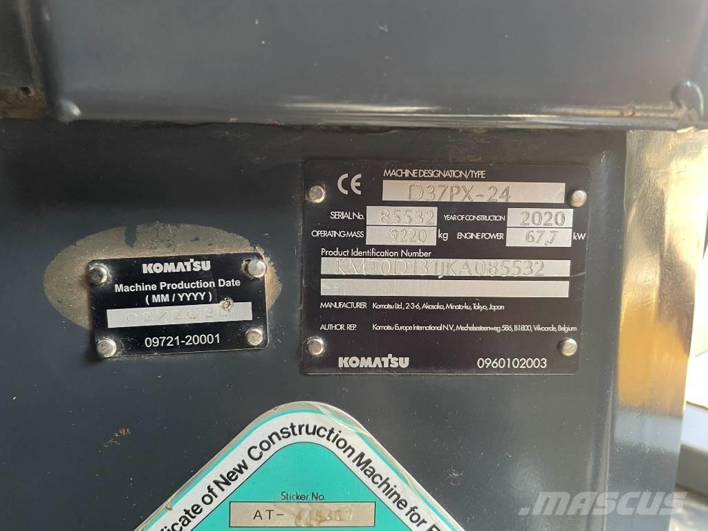 Komatsu D 37 PX-24 Telaketjupuskutraktorit