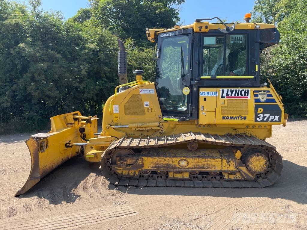 Komatsu D 37 PX-24 Telaketjupuskutraktorit