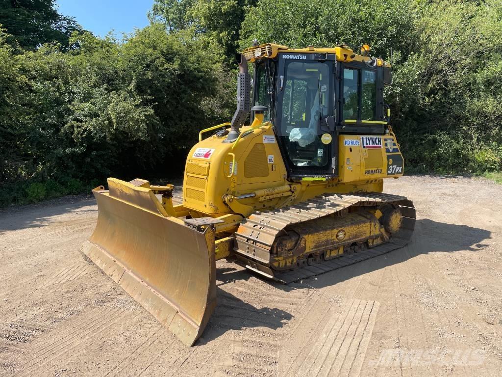 Komatsu D 37 PX-24 Telaketjupuskutraktorit
