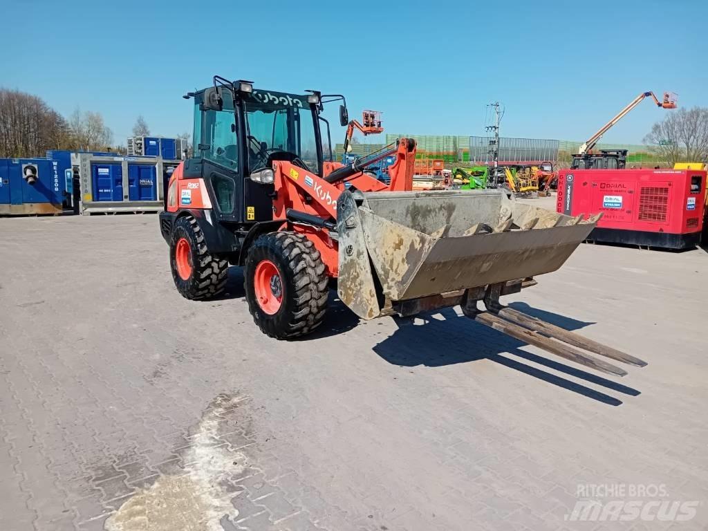 Kubota R 082 Pyöräkuormaajat