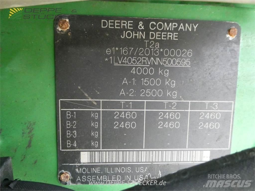 John Deere 4052R Taajamatraktorit