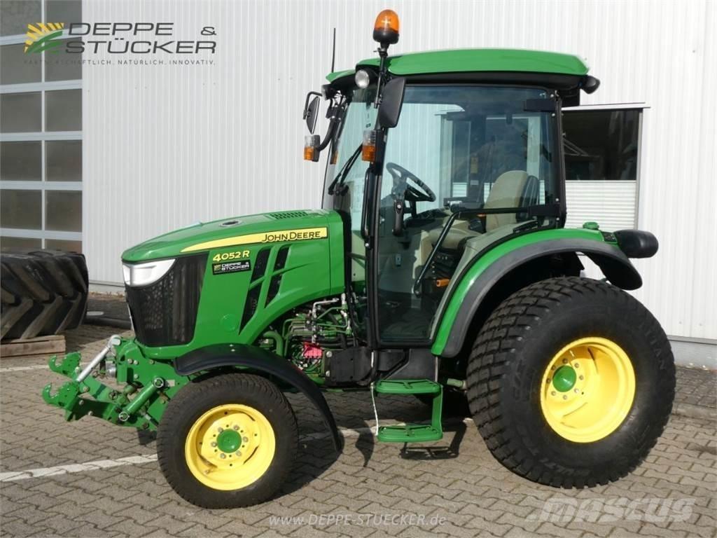 John Deere 4052R Taajamatraktorit