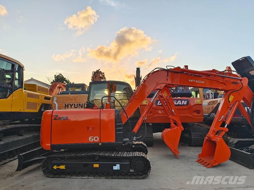 Hitachi ZX 60 Minikaivukoneet < 7t