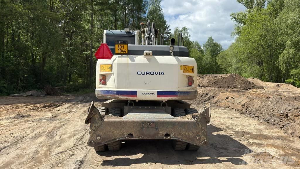 Komatsu PW 148-8 Pyöräkaivukoneet
