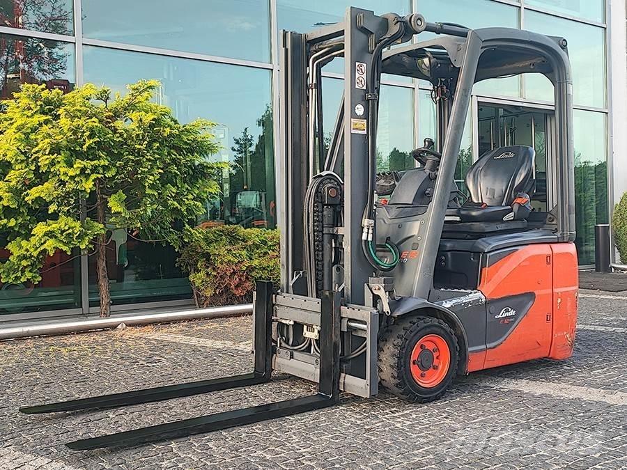Linde E12-02 Sähkötrukit