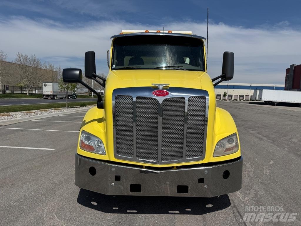 Peterbilt 579 Sora- ja kippiautot