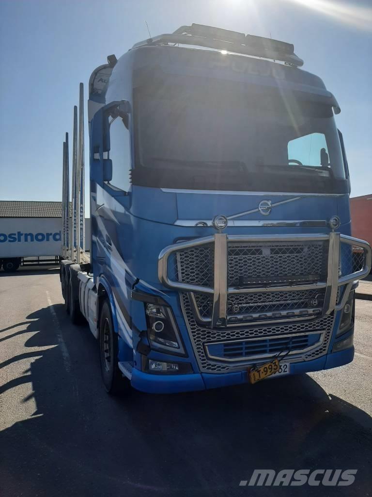 Volvo FH 16 Puuautot