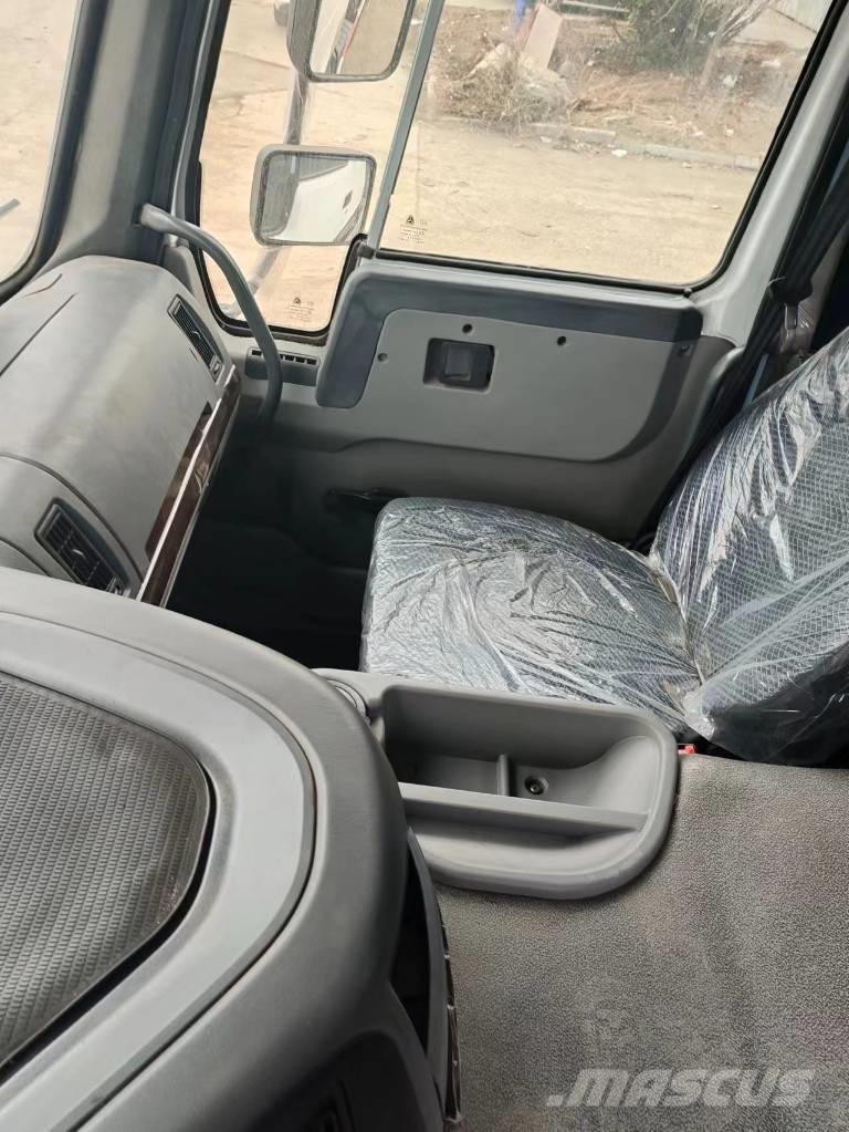 Howo 371 6x4 Sora- ja kippiautot