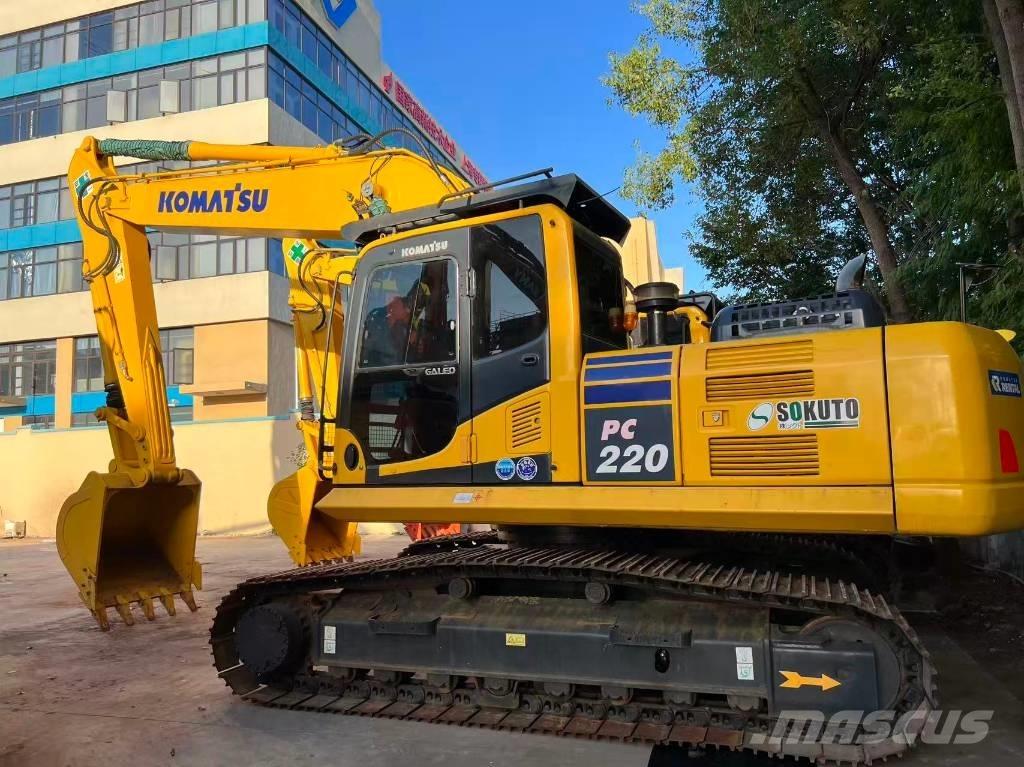 Komatsu PC 220-8 Minikaivukoneet < 7t