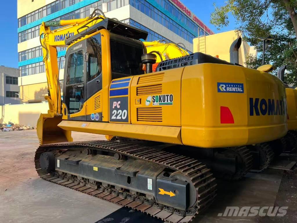 Komatsu PC 220-8 Minikaivukoneet < 7t