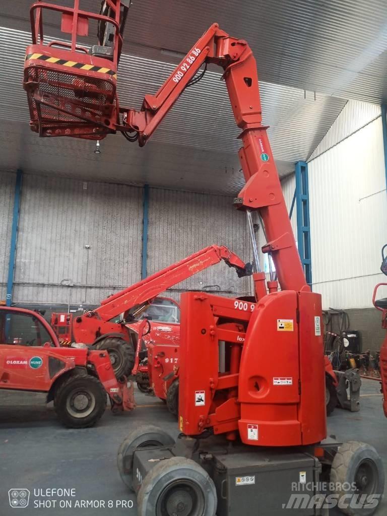 JLG E 300 AJP Kuukulkijat