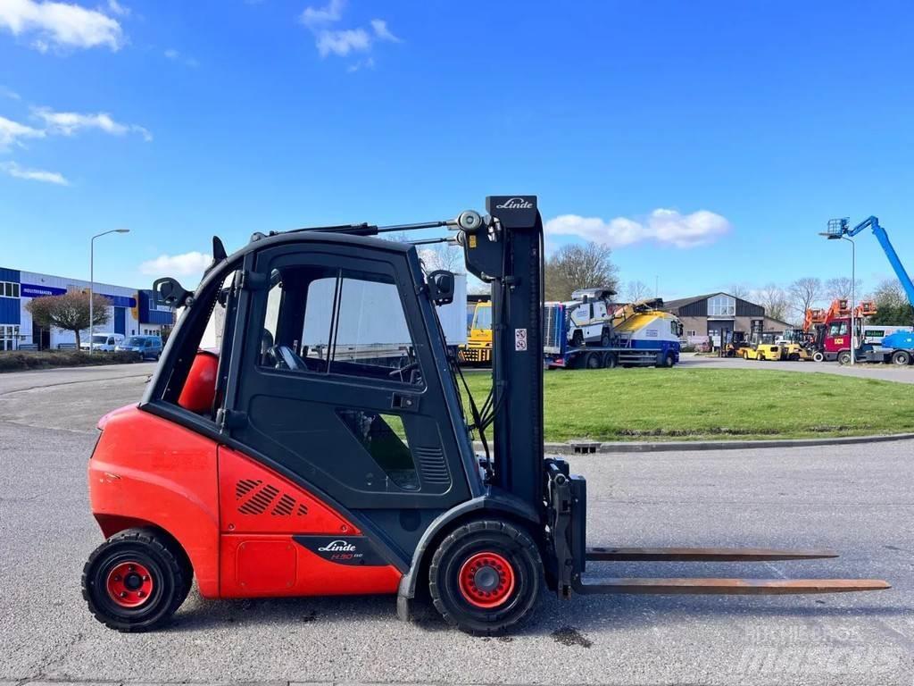 Linde H30T-02 Nestekaasutrukit