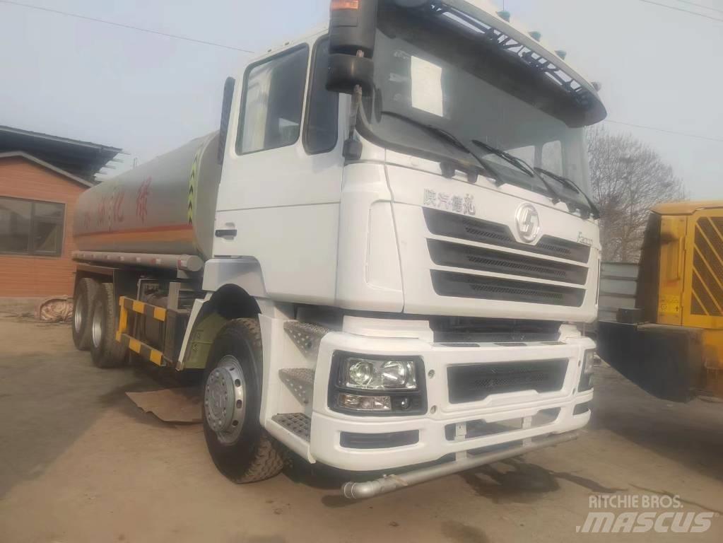 Shacman F3000 6X4 Vesisäiliöautot