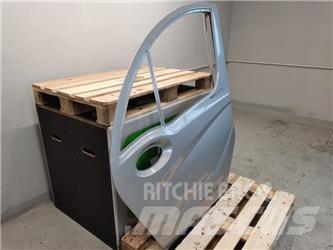 Manitou MLT 741 door Ohjaamo ja sisusta