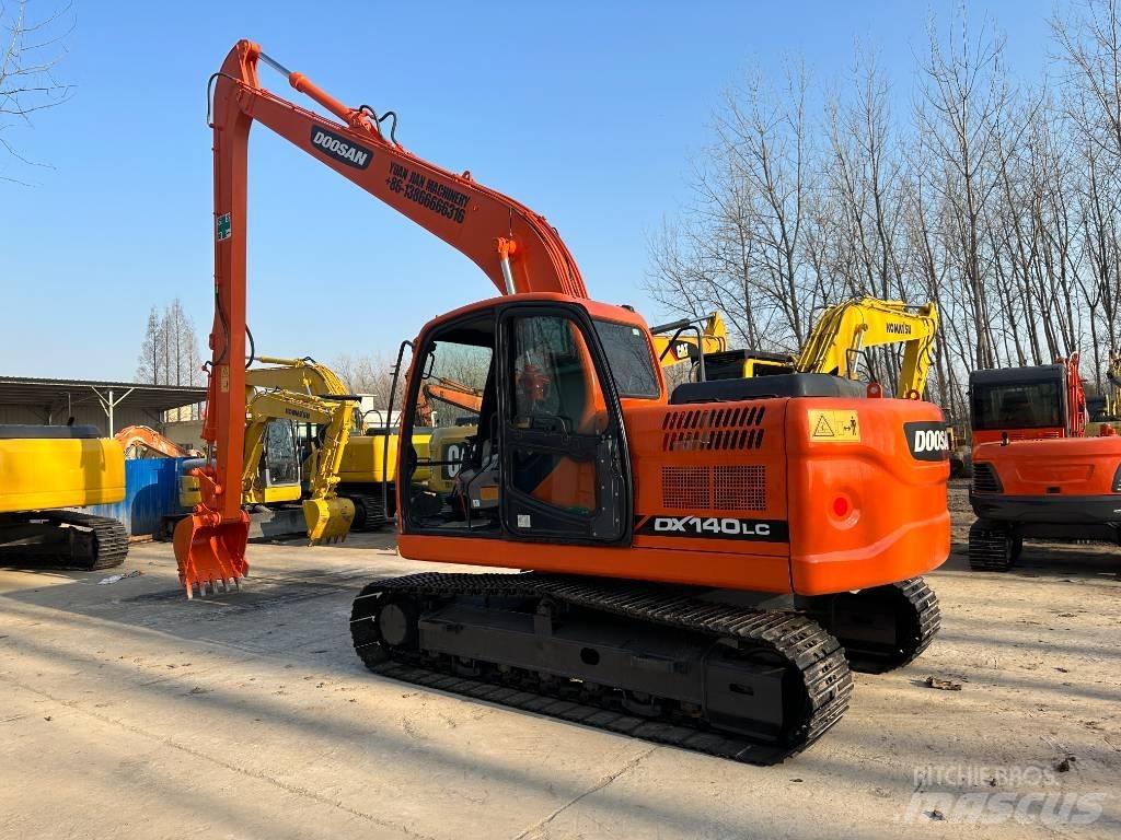 Doosan DX140 Minikaivukoneet < 7t