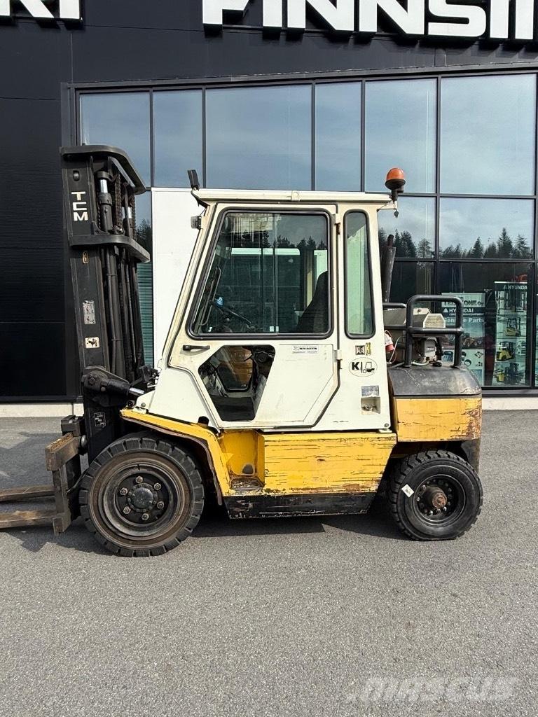 TCM FD40Z7 Dieseltrukit