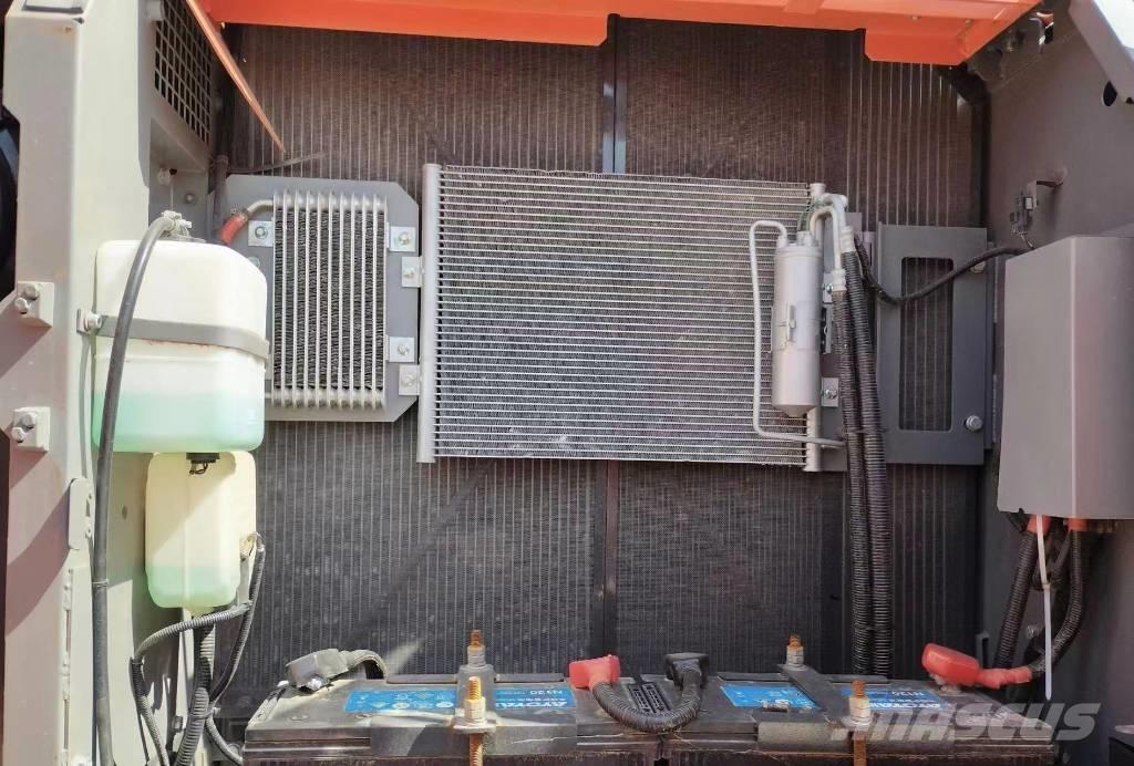 Hitachi ZX 240 Telakaivukoneet