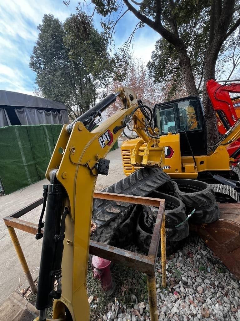 CAT 302 CR Minikaivukoneet < 7t