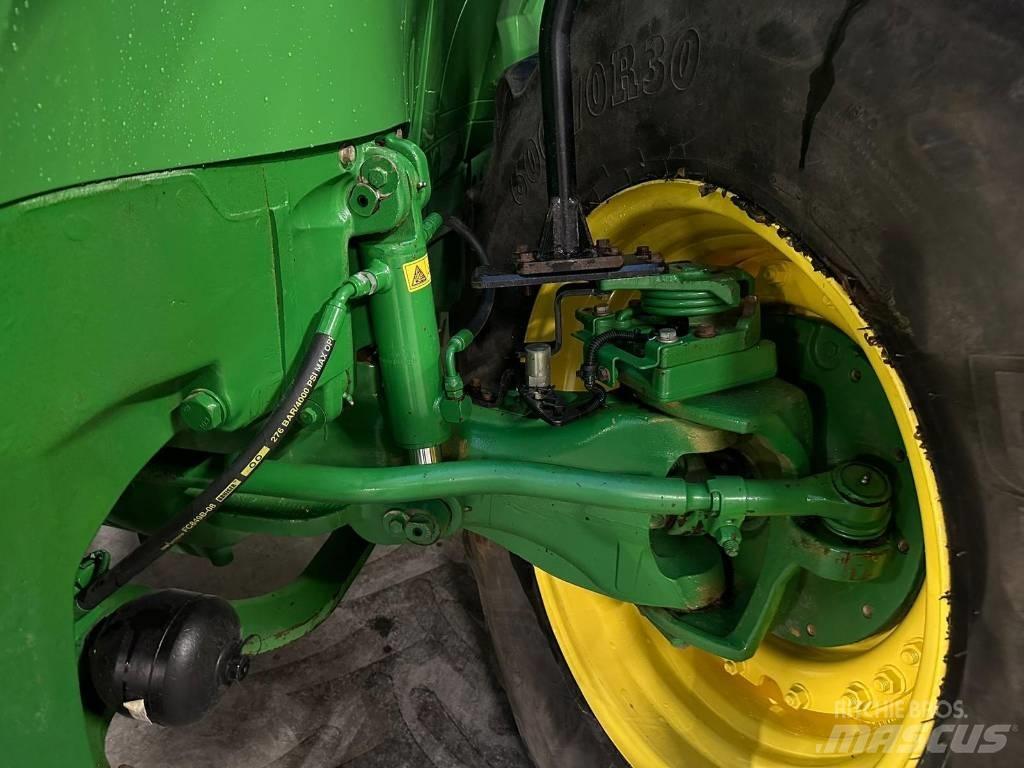 John Deere 7230 R Traktorit