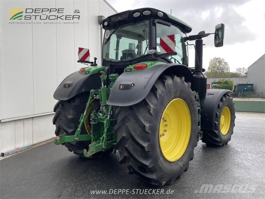 John Deere 6230R Traktorit