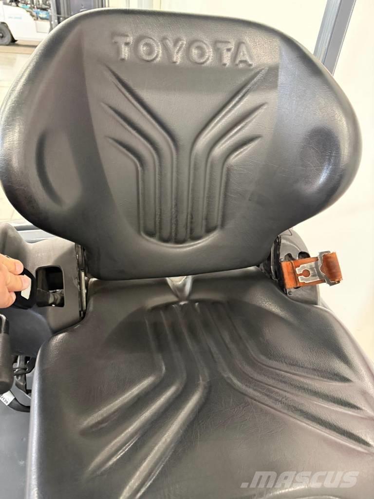 Toyota 11052 - 8FBE16T Sähkötrukit