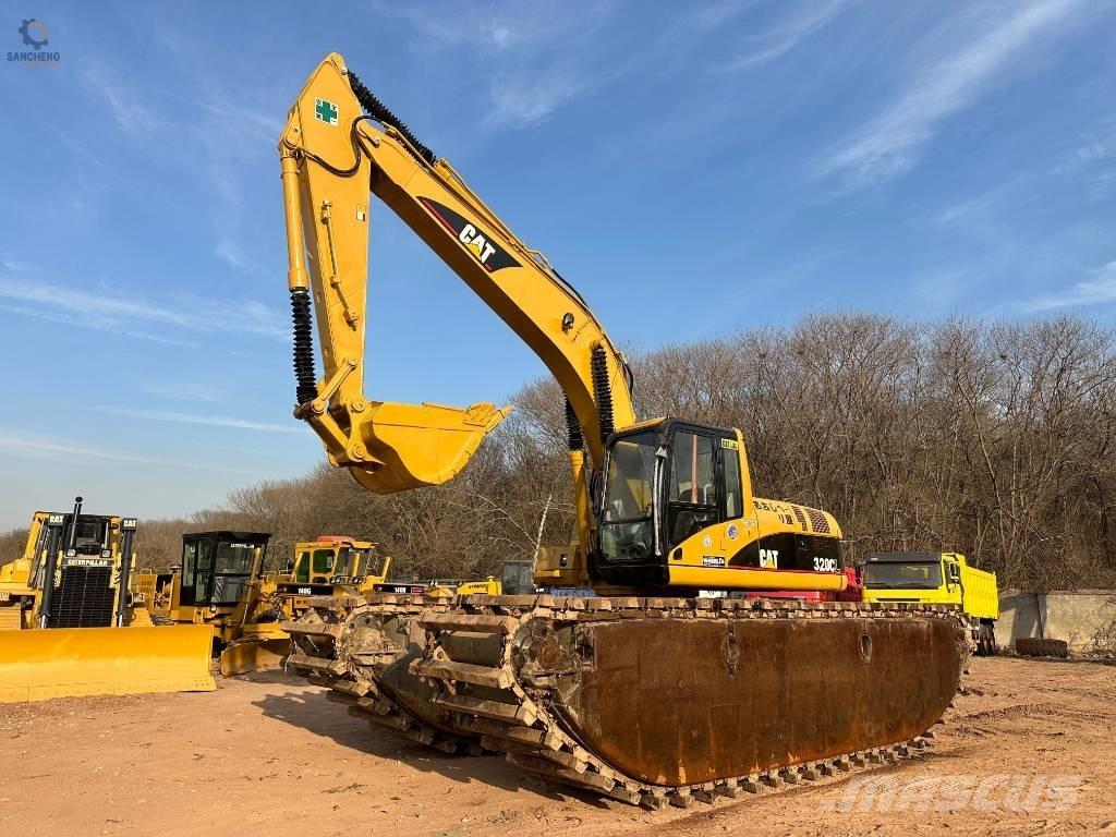 CAT 320 C L Amfibio-kaivinkoneet