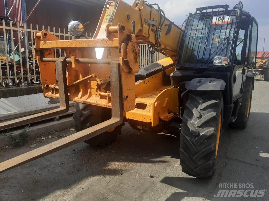 JCB 535-95 Maatalouskurottajat