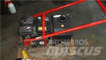 Ammann APE 1250 Tärylevyt