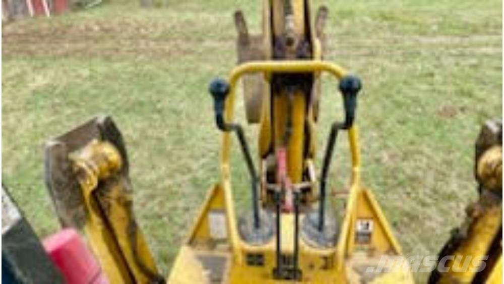 John Deere 110 Kaivurikuormaajat