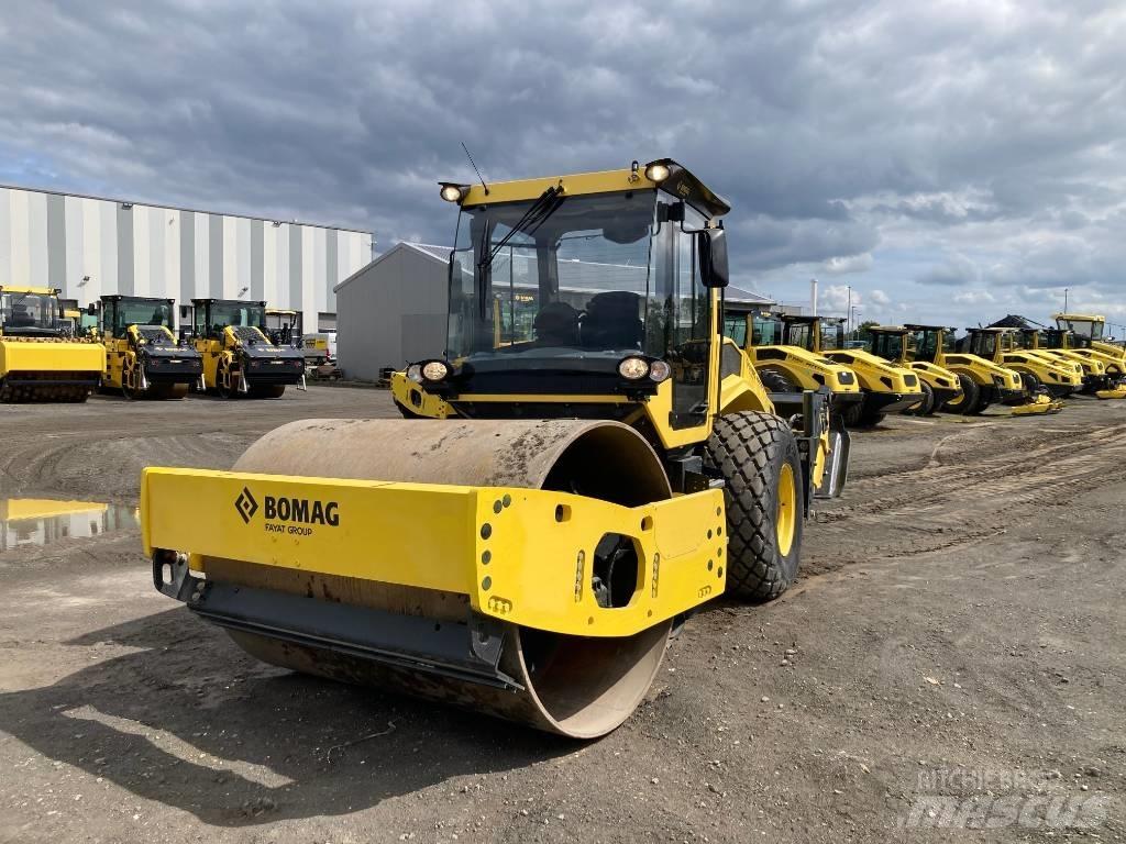 Bomag BW 213 DH-5 Yksivalssijyrät