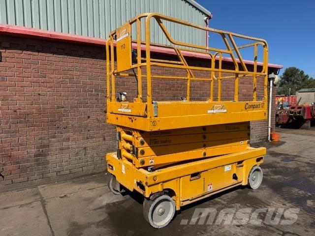 Haulotte Compact 12 Saksilavat