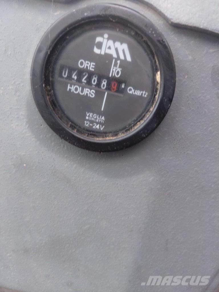 Kramer-allrad 808K Midikaivukoneet 7t - 12t