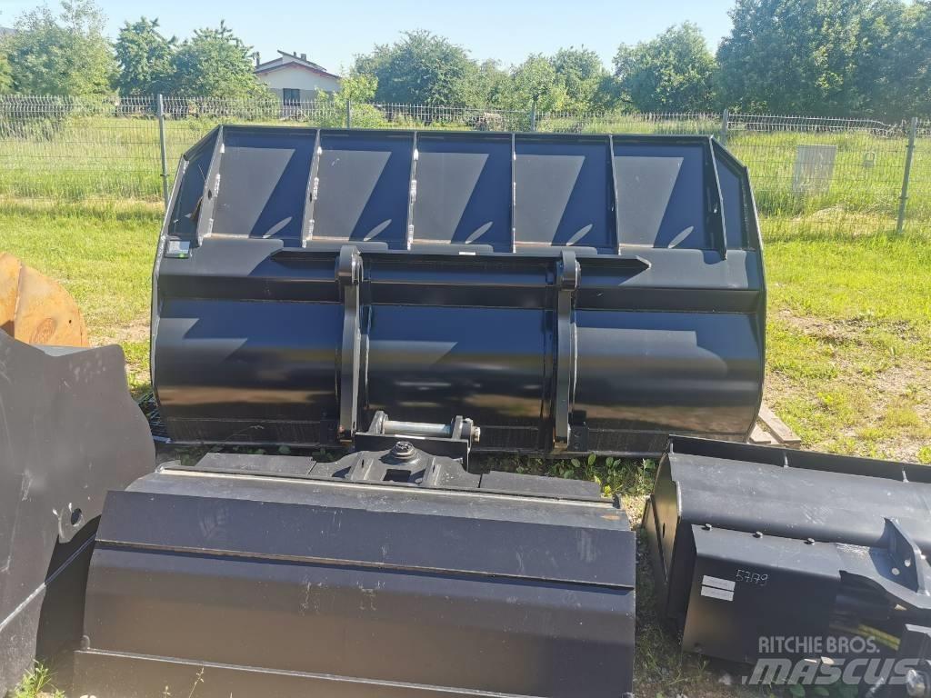 Komatsu WA470 Kauhat