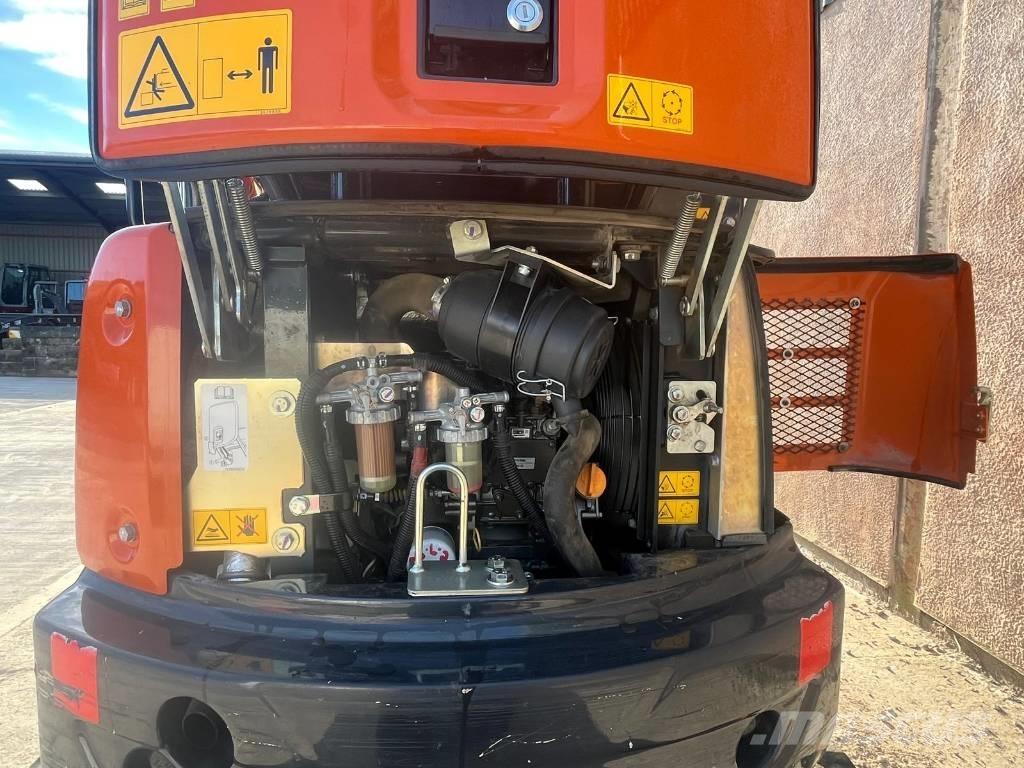 Hitachi ZX 19 U Minikaivukoneet < 7t