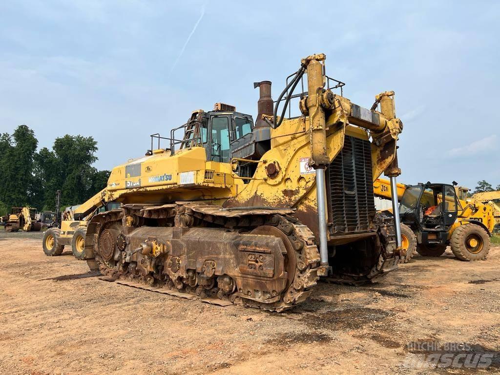 Komatsu D 575 A-3 Telaketjupuskutraktorit