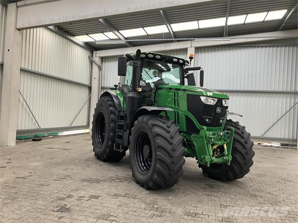 John Deere 6250R Traktorit