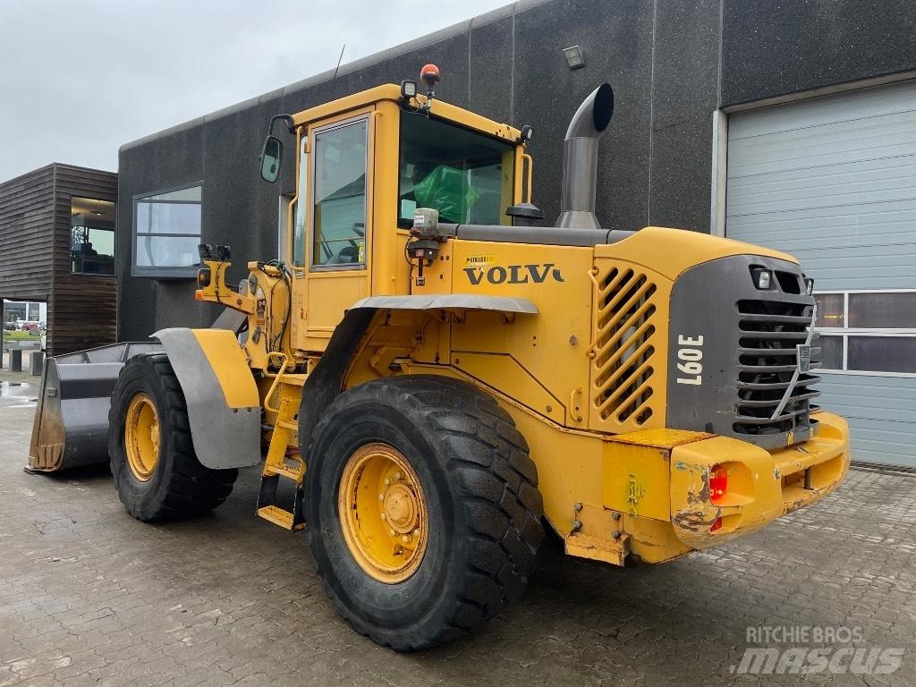 Volvo L60E Pyöräkuormaajat