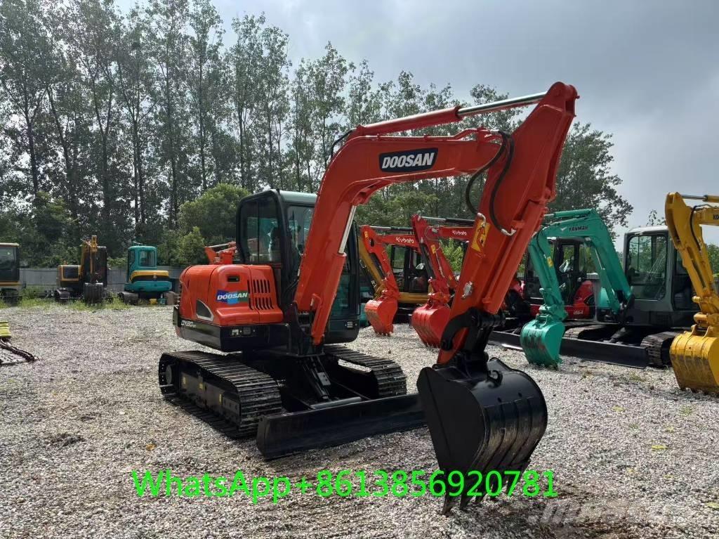 Doosan DX 60 Minikaivukoneet < 7t