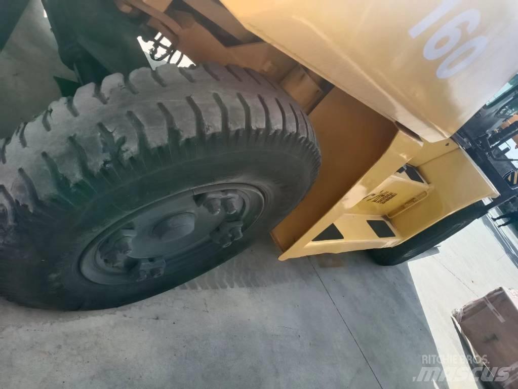 Komatsu FD 160 Dieseltrukit