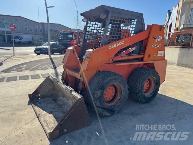 Daewoo 450P Liukuohjatut kuormaajat