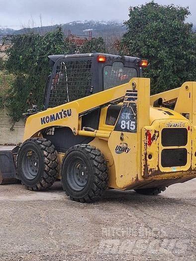 Komatsu SK815 Pienkuormaajat
