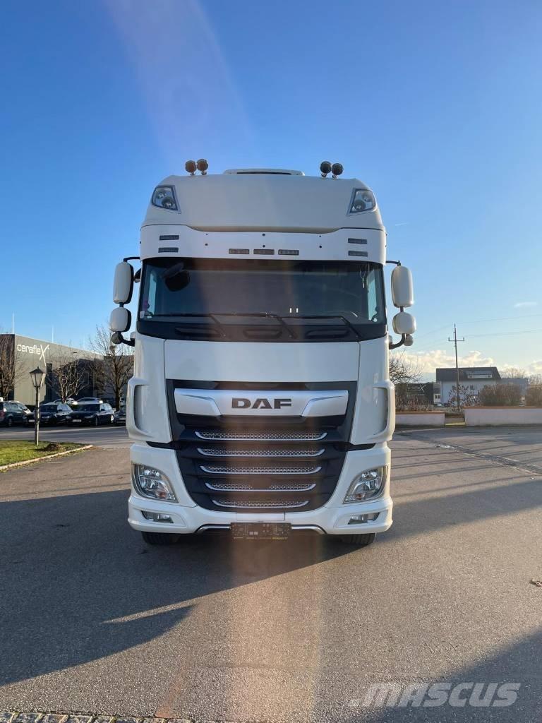 DAF XF 530 FT Vetopöytäautot