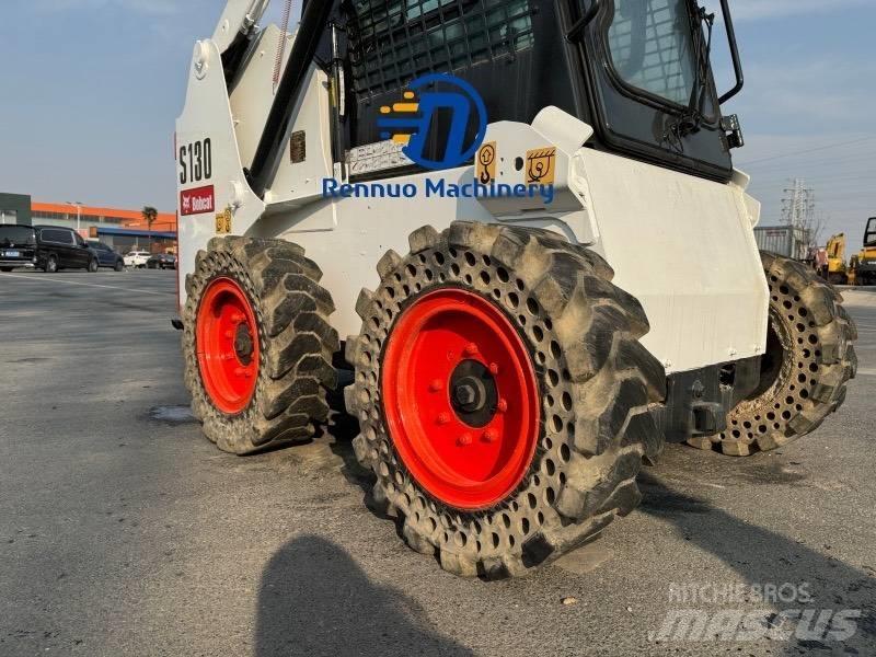 Bobcat S 130 Liukuohjatut kuormaajat